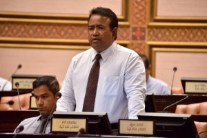 މިސަރުކާރުން ވެސް ދަނީ އެފްއެސްއެމުން ދައުލަތުގެ މުދަލާއި ފައިސާއިން ވައްކަންކުރަމުން: ޣަފޫރު