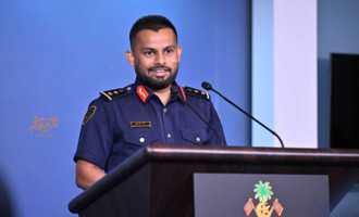 ކުރީގެ ކޮންޓްރޯލަރ ޝަމްޢާން، ޝަރީއަތް ނިމެންދެން ބަންދަށް