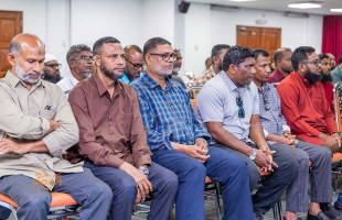 އިމާމުންނަށް ދިމާވާ ދަތިތަކަށް ޙައްލު ހޯދައިދޭނަން: މިނިސްޓަރ