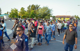 ދުވާފަރުގައި ހާއްސަ ރެއިޑެއް - 51 ބިދޭސީން އިމިގްރޭޝަނަށް