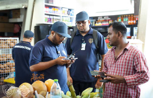 ގަވާއިދާ ހިލާފަށް އުޅުނު ބިދޭސީ 10 ފިރިހެނުންނާއި 5 އަންހެނުން ރަށު މާރުކޭޓުން އިމިގްރޭޝަނަށް