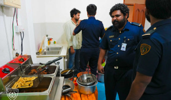 ހުއްދަ އާ ހިލާފަށް މަސައްކަތްކުރަމުން ދިޔަ 3 ބިދޭސީން ހައްޔަރުކޮށްފި