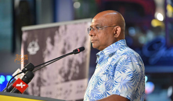 ސަރުކާރު ހިންގަން ނޭނގުމުގެ އަގު ދައްކަން ޖެހެނީ ރައްޔިތުންނެއް ނޫން: ޝާހިދު