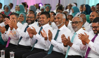 ސްޕްރީމް ކޯޓުގެ ބެންޗުން ފަނޑިޔާރުން މަދުކުރާ ބިލަށް ޕީއެންސީގެ ހުރިހާ މެމްބަރުން ތާއީދުކުރުމަށް އަންގައިފި
