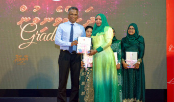 ދަރިންނަށް ހެޔޮ އަސަރުކުރާނީ މާދަރީ ބަހުން ވާހަކަ ދެއްކީމަ: މޭޔަރ އާޒިމް