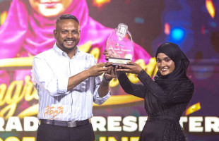 ބެސްޓް ރޭޑިއޯ ޕްރެޒެންޓަރގެ މަގާމު ފިނާ އަށް