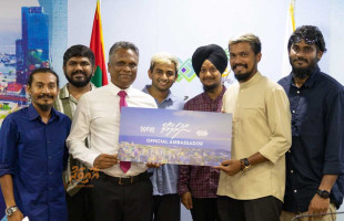 ސާފު ނަލަ މާލެ ކެމްޕެއިންގެ އެމްބެސެޑަރަކަށް ޓޫ އޮފް އަސް