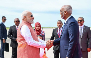ރާއްޖެއާއި އިންޑިއާ އެކު އޮތީ ވަރުގަދަ ގުޅުމެއް
