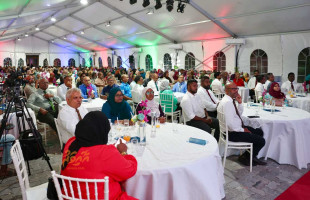 ހުޅުމާލޭގެ މުނިސިޕަލް ހިދުމަތް އަދިވެސް ހަވާލުނުކުރޭ: މޭޔަރ