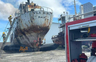 ދަނގަނޑު ބޯޓެއްގައި ރޯވި އަލިފާން ނިއްވާލައިފި