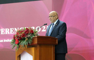 އަމާޒަކީ ވަޒީފާގެ ބާޒާރުގައި ރައްކާތެރި މާހައުލެއް ބިނާކުރުން: ޑރ. ހައިދަރު