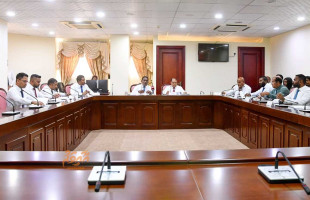 ކުއްލި ޚަބަރު: ކޮމެޓީން، މީޑިއާ ބިލު ފާސްކޮށްފި