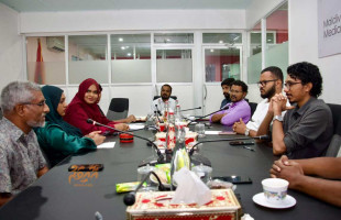 މީޑިއާގެ ގޮންޖެހުންތަކަށް ދާއިމީ ހައްލެއް ބޭނުންނަމަ، ހެޔޮ ނިޔަތެއްގައި މަޝްވަރާކުރޭ: އެމްއެމްސީ